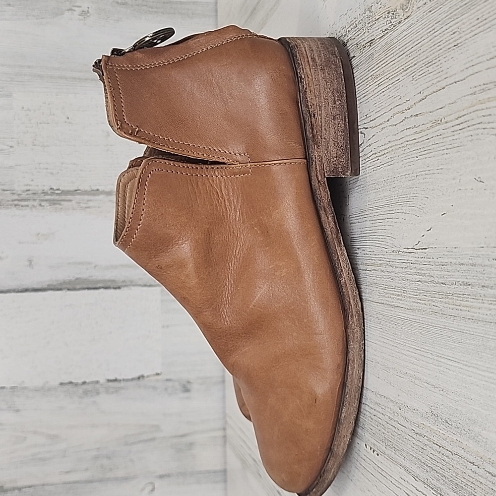 Beek Falcon Cognac Tan Leather Ankle Bootie Zipup Back Size 8.5